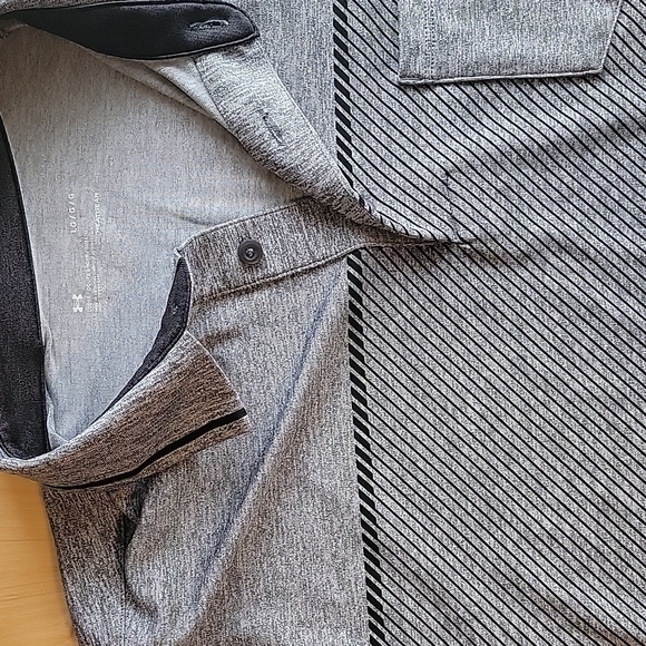 Under Armour Polo - Picture 2 of 5